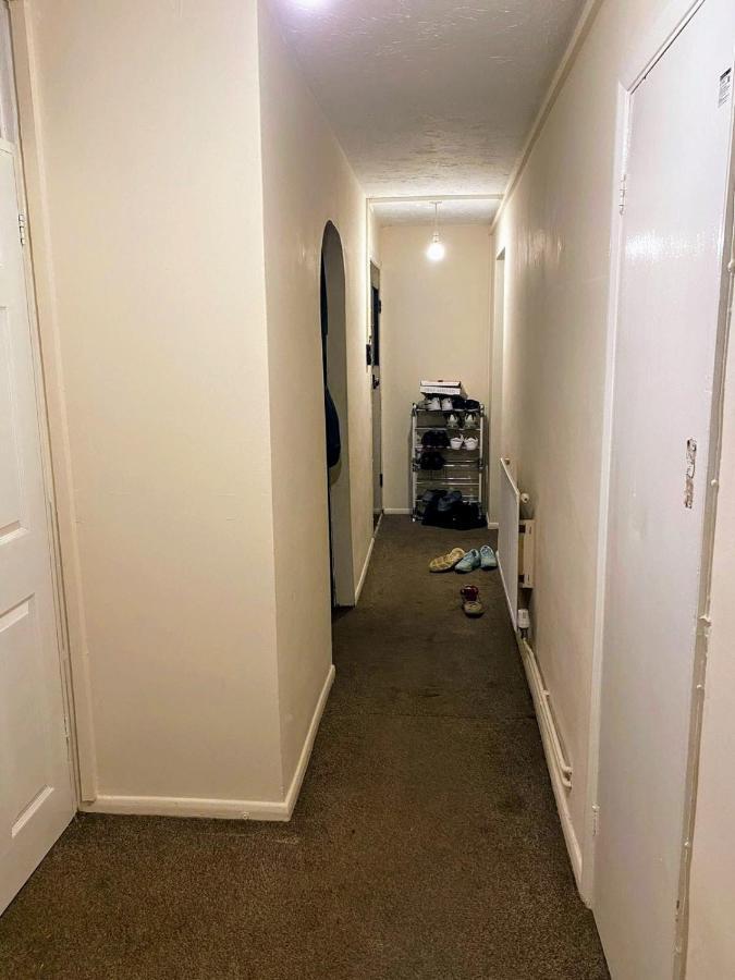 Comfortable Double Bedroom In London Hornchurch Exterior photo